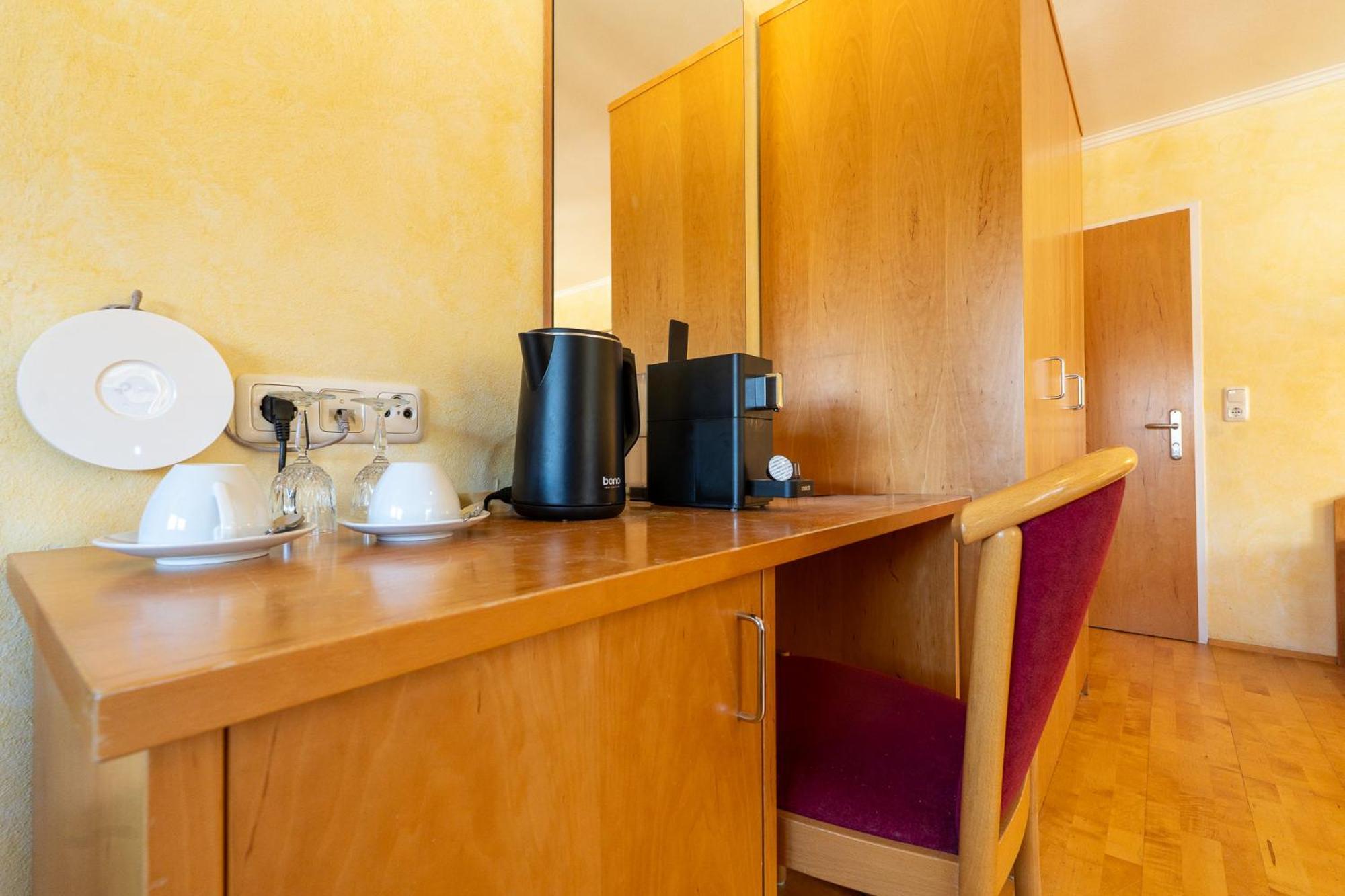 Whats-App Self-Check-In - Villa Maria Theresia Bad Goisern Δωμάτιο φωτογραφία
